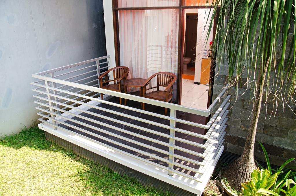 Hotel Kings Kudus Bagian luar foto