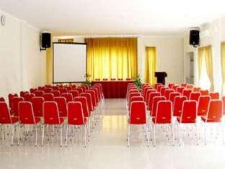 Hotel Kings Kudus Bagian luar foto